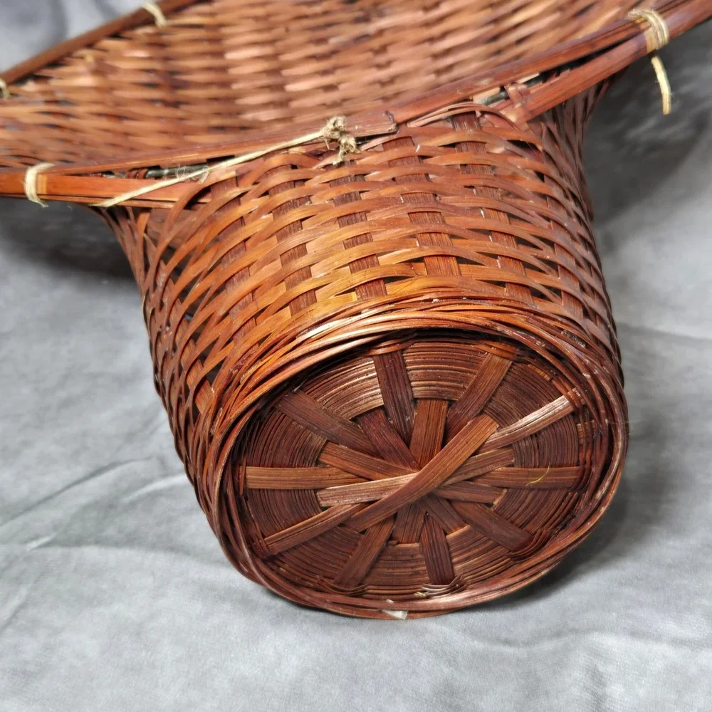 Wicker Fan Back Spade Rattan‎ Basket Planter Vintage MCM Boho